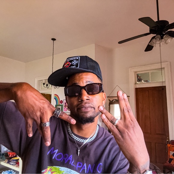 Meet your Posher, Jason - Picture 5 of 8